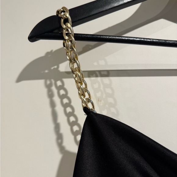 Alice + Olivia Black Camisole with Gold Chain Straps - Picture 6 of 7